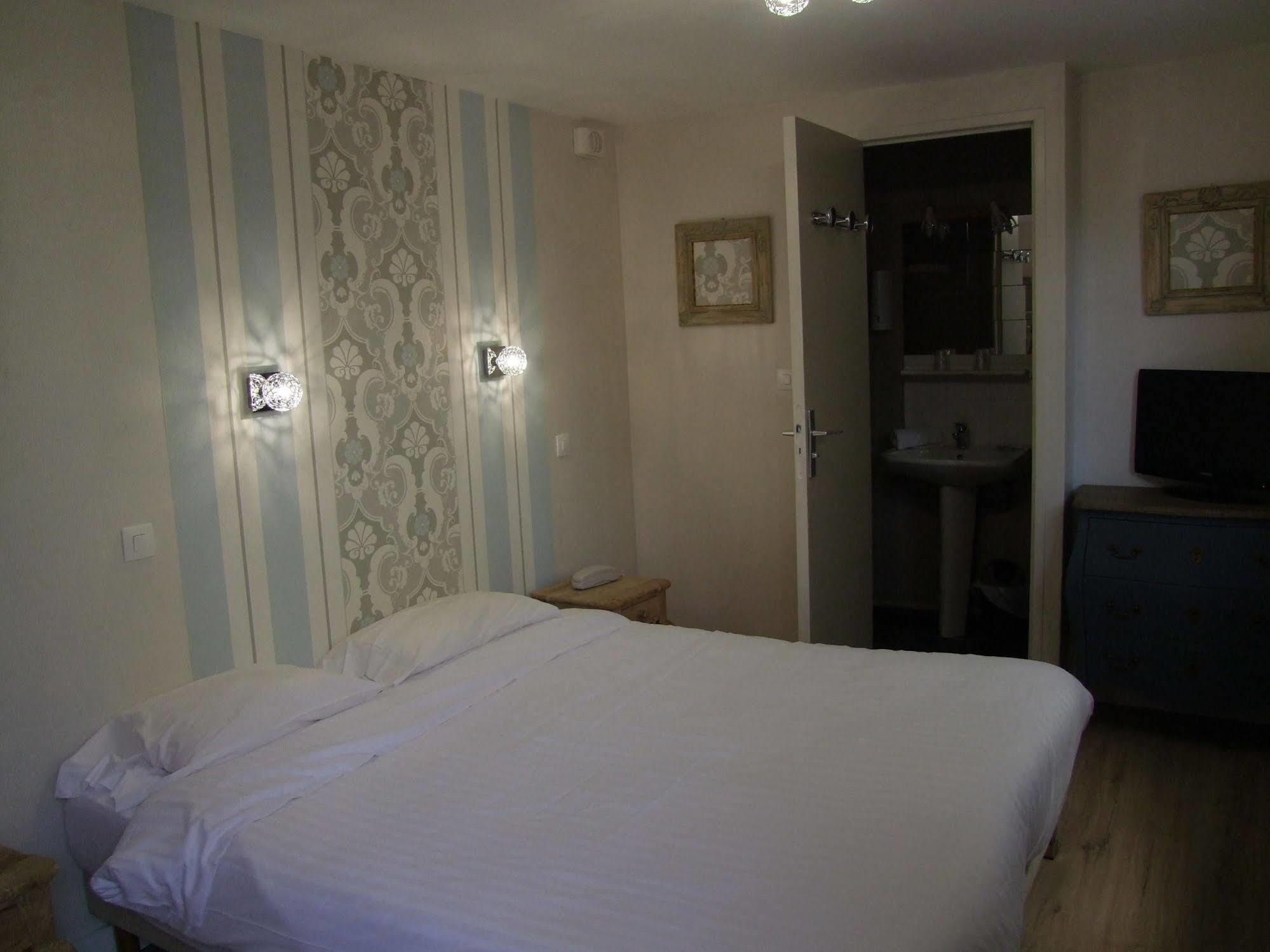 Hotel De Charme Equinoxe 2*